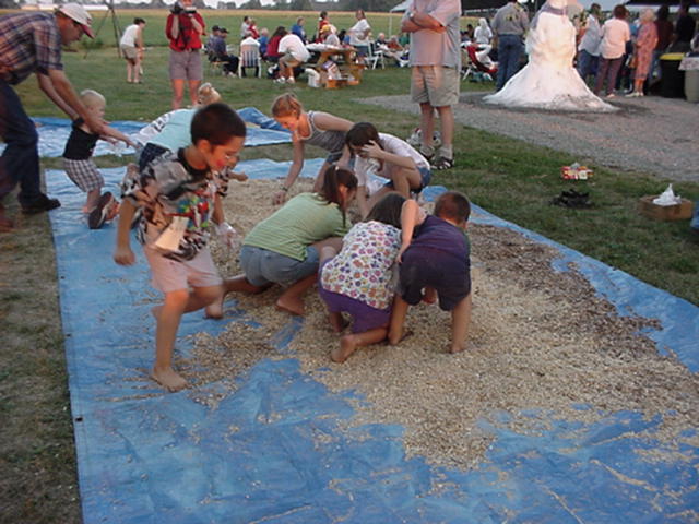 Kids4.JPG (67359 bytes)